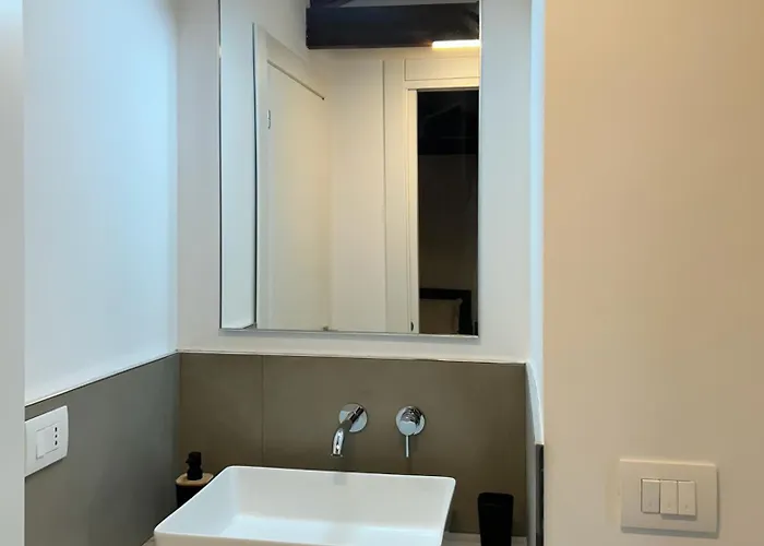 Bilocale A 130m Da Porta Susa * טורינו
